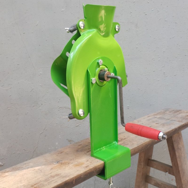 Hand Crank Corn Thresher Mini  - Farming Tools For Agriculture recensie en prijs